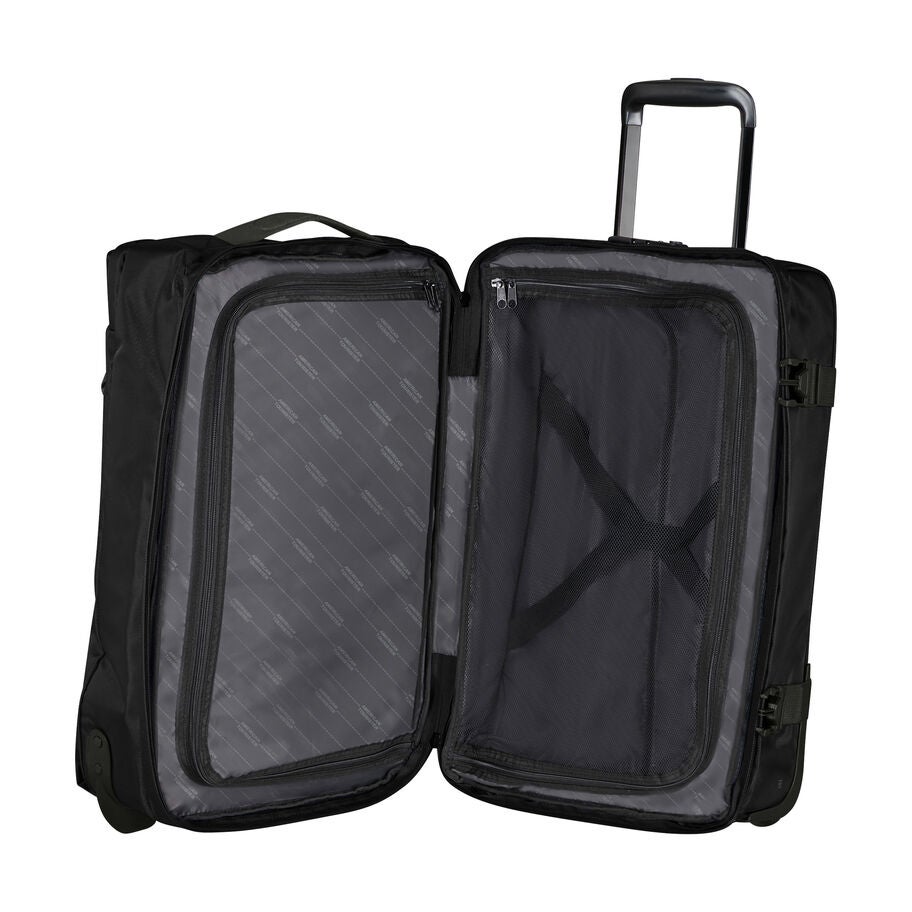 American Tourister Urban Track Small Wheeled Duffle (21.5") — Asphalt Black