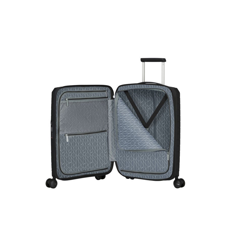 American Tourister FastForward Spinner Carry-On — Flash Black