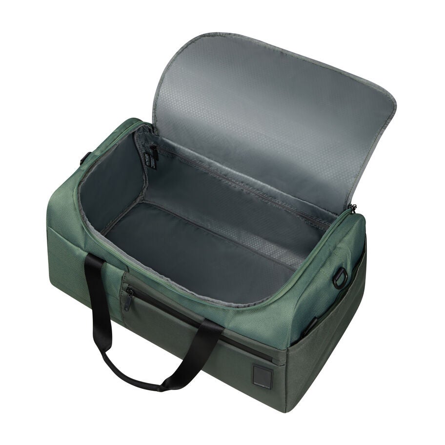 Samsonite Vaycay Duffle (20.5") — Pistachio Green, detail view